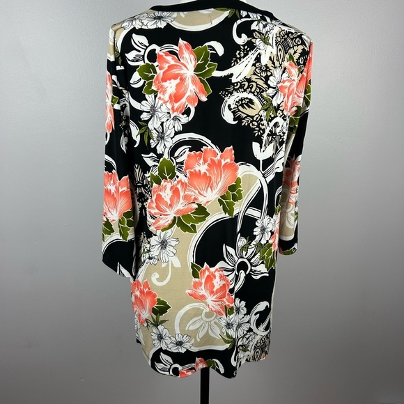 Tradition Floral Multicoloured 3/4 Sleeve Medium Top with Embellishment - Picture 3 of 13